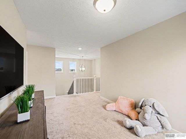 8126 S 196 Street, Gretna, NE 68028