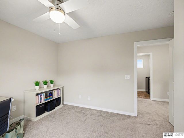 8126 S 196 Street, Gretna, NE 68028