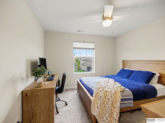 8126 S 196 Street, Gretna, NE 68028