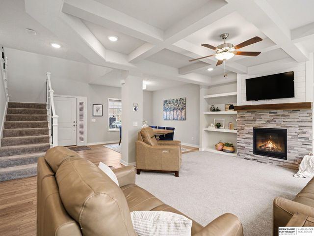 8126 S 196 Street, Gretna, NE 68028