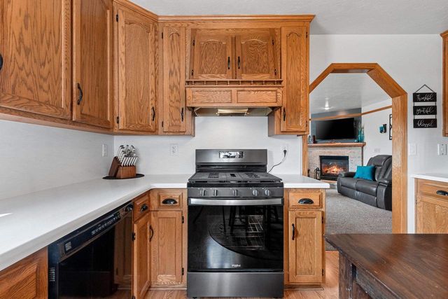 931 GERARD DRIVE, Green Bay, WI 54302