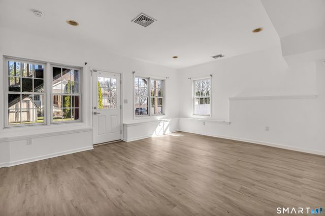 195 Marshall Lane, Derby, CT 06418