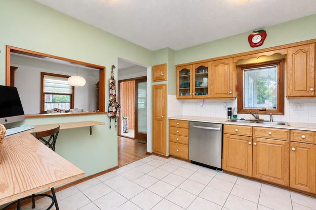 8194 Sunrise Boulevard, Clive, IA 50325