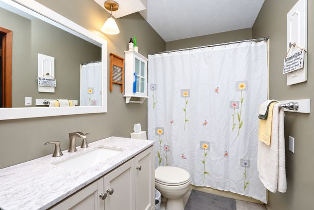 8194 Sunrise Boulevard, Clive, IA 50325