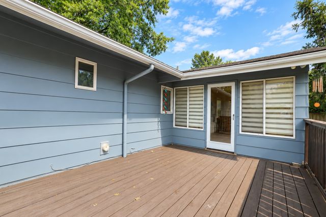 8194 Sunrise Boulevard, Clive, IA 50325