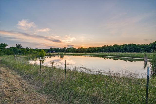 1656 County Road 604, Farmersville, TX 75442