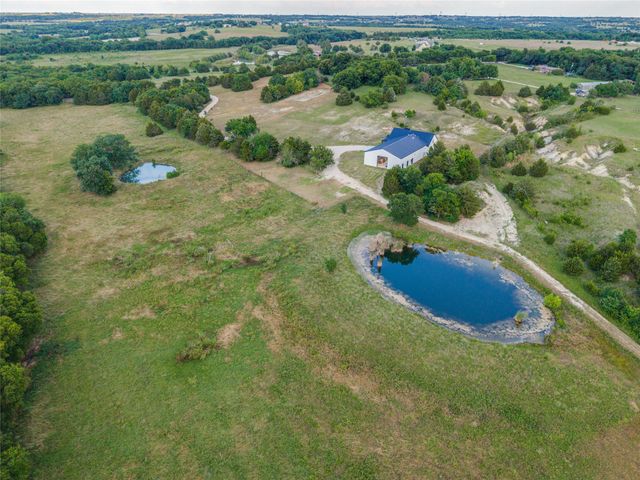 1656 County Road 604, Farmersville, TX 75442