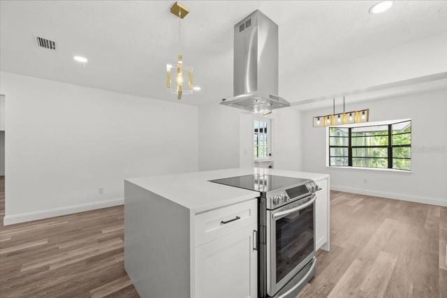 11218 CREEKVIEW DRIVE, Riverview, FL 33569