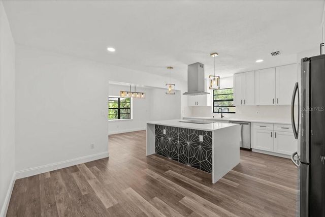 11218 CREEKVIEW DRIVE, Riverview, FL 33569