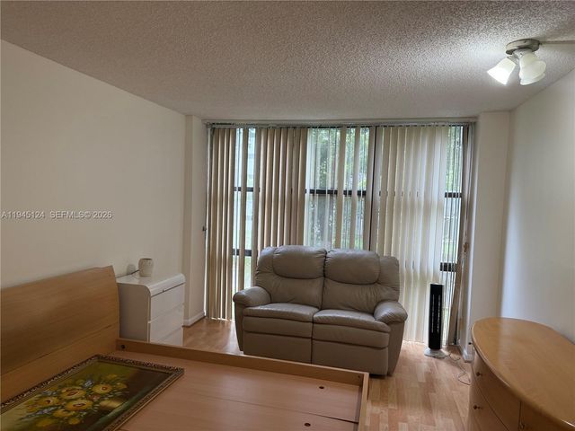 17021 N Bay Rd 222, Sunny Isles Beach, FL 33160