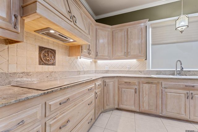 36408 Rue Lamonte Ct, Prairieville, LA 70769