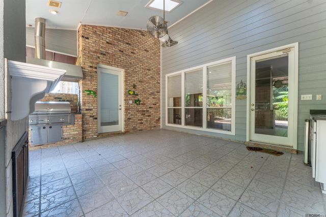 36408 Rue Lamonte Ct, Prairieville, LA 70769