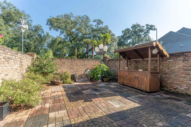 36408 Rue Lamonte Ct, Prairieville, LA 70769