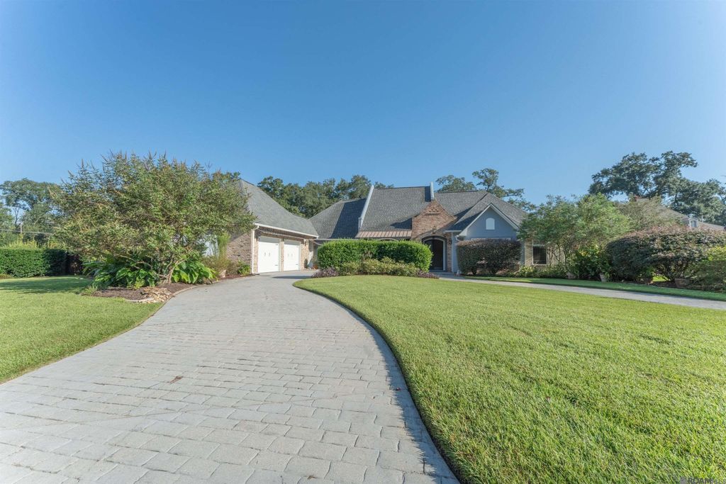 36408 Rue Lamonte Ct, Prairieville, LA 70769