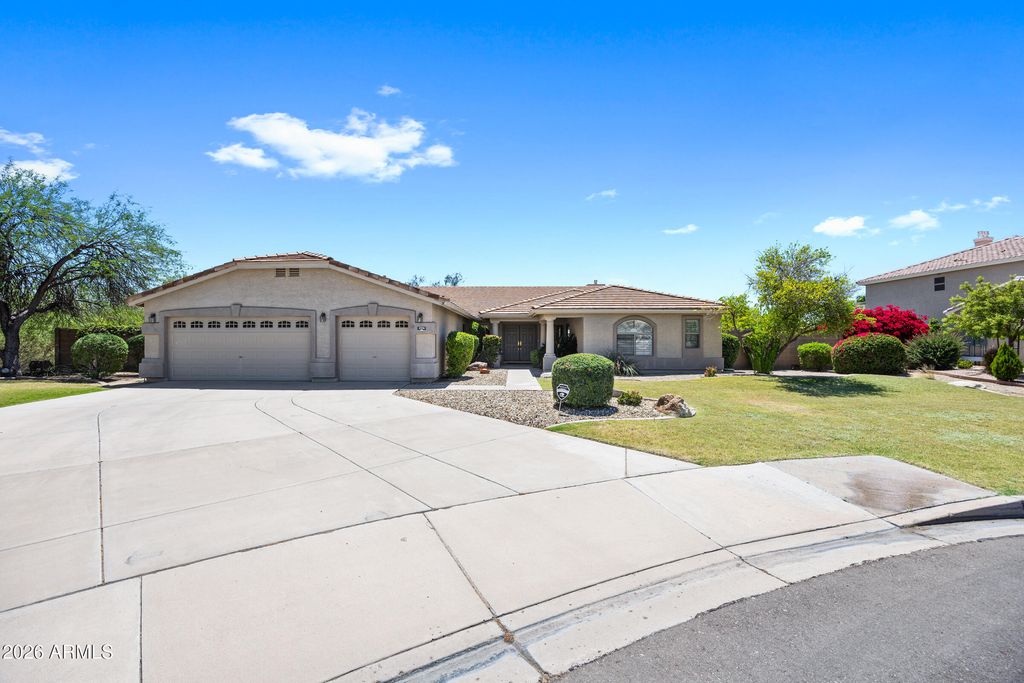 2116 N AVOCA --, Mesa, AZ 85207