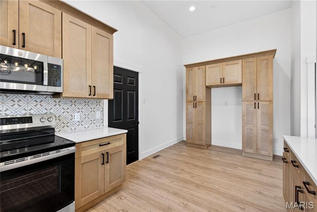 14541 Soho Drive, Florissant, MO 63034
