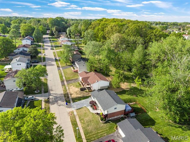 14541 Soho Drive, Florissant, MO 63034