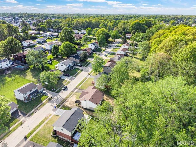 14541 Soho Drive, Florissant, MO 63034