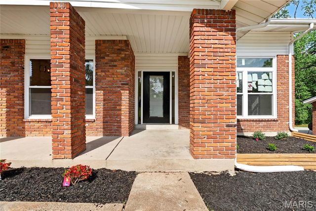 14541 Soho Drive, Florissant, MO 63034