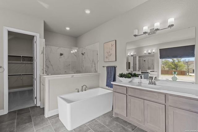 179 Highland Park, Castroville, TX 78009