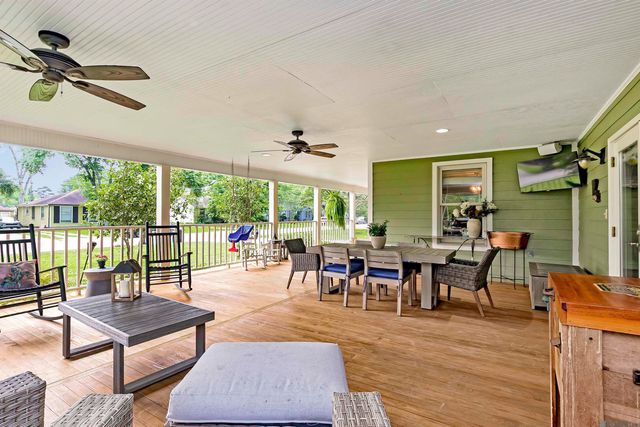 1469 Hood Ave, Baton Rouge, LA 70808