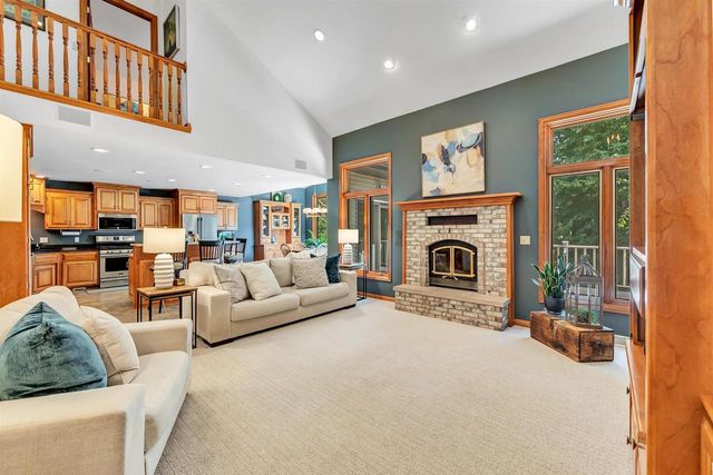 2575 TERESA COURT, Green Bay, WI 54311