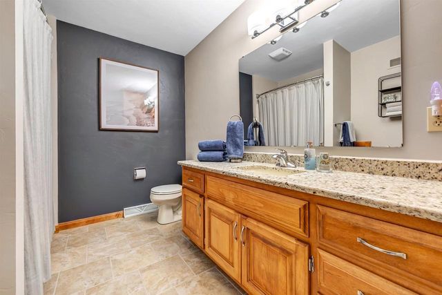 2575 TERESA COURT, Green Bay, WI 54311