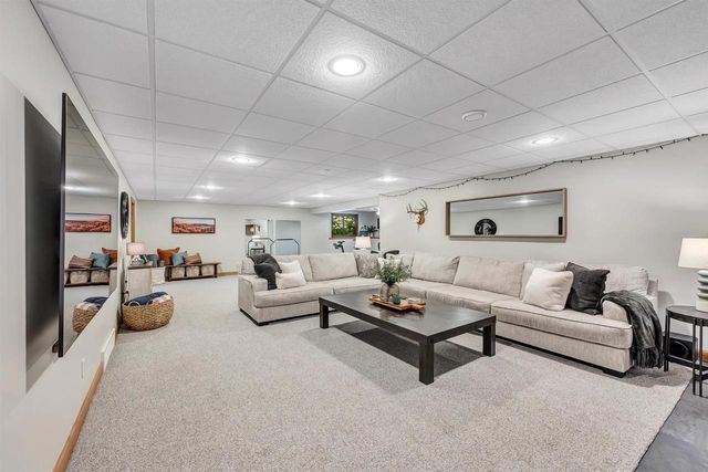 2575 TERESA COURT, Green Bay, WI 54311