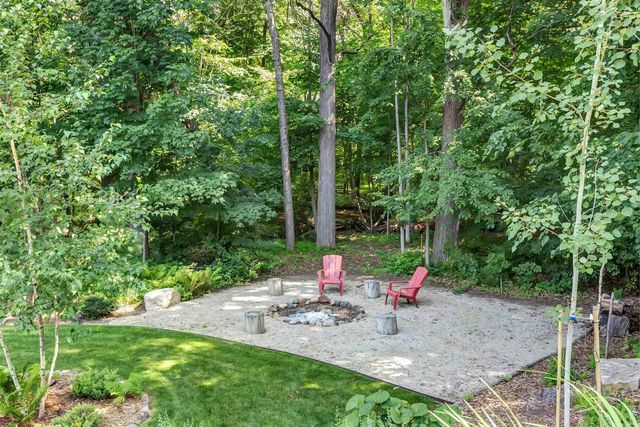 2575 TERESA COURT, Green Bay, WI 54311