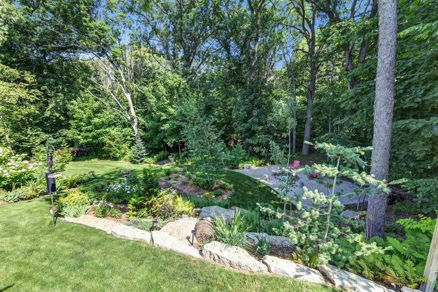 2575 TERESA COURT, Green Bay, WI 54311