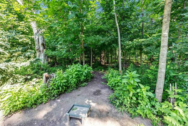 2575 TERESA COURT, Green Bay, WI 54311