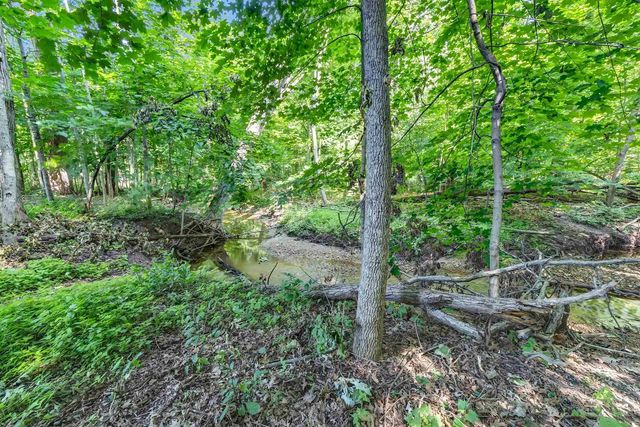 2575 TERESA COURT, Green Bay, WI 54311