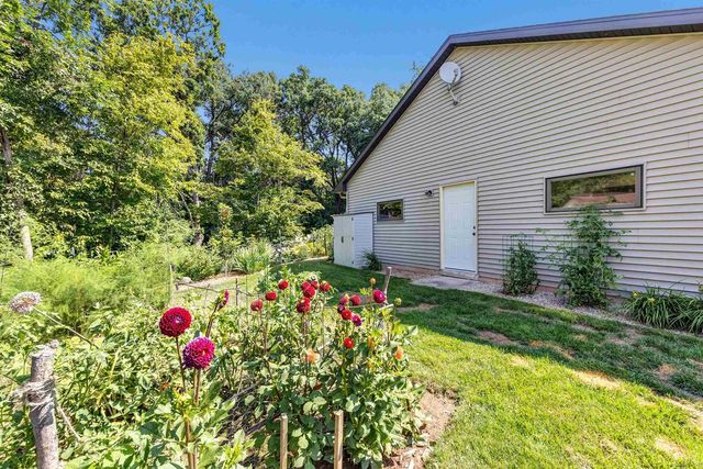 2575 TERESA COURT, Green Bay, WI 54311