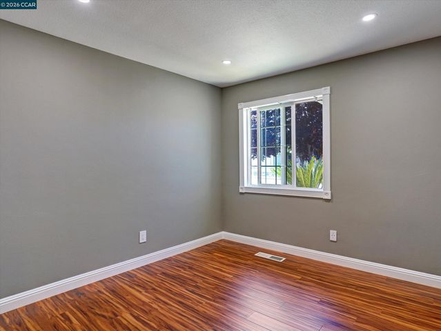 2161 Jacqueline Dr, Pittsburg, CA 94565