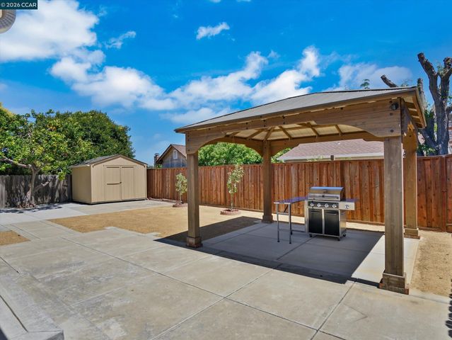 2161 Jacqueline Dr, Pittsburg, CA 94565
