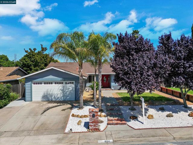 2161 Jacqueline Dr, Pittsburg, CA 94565
