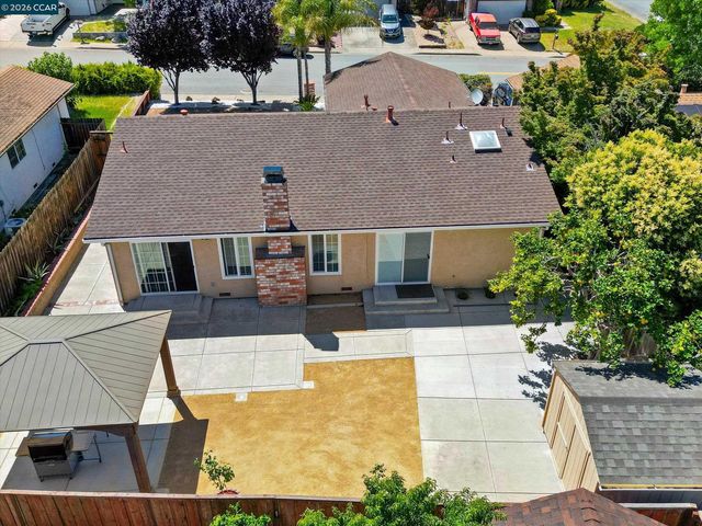 2161 Jacqueline Dr, Pittsburg, CA 94565