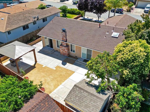 2161 Jacqueline Dr, Pittsburg, CA 94565