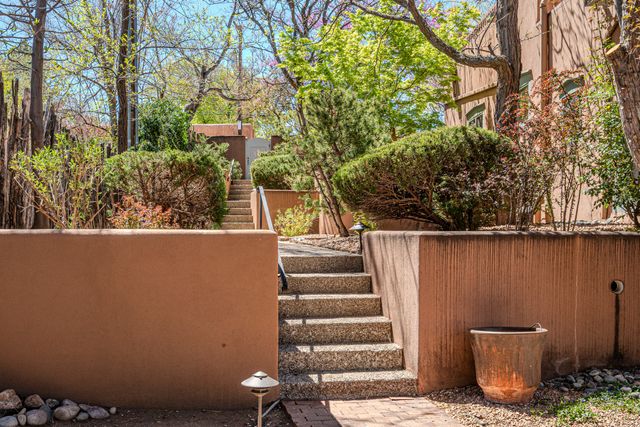624 E Alameda 12, Santa Fe, NM 87501
