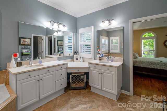 15202 Sharrow Bay Court, Huntersville, NC 28078