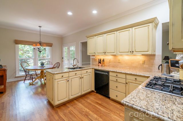 15202 Sharrow Bay Court, Huntersville, NC 28078