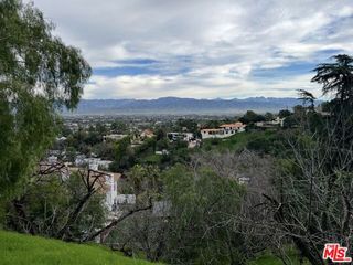 13406 Newcomb, Sherman Oaks (los Angeles), CA 91423