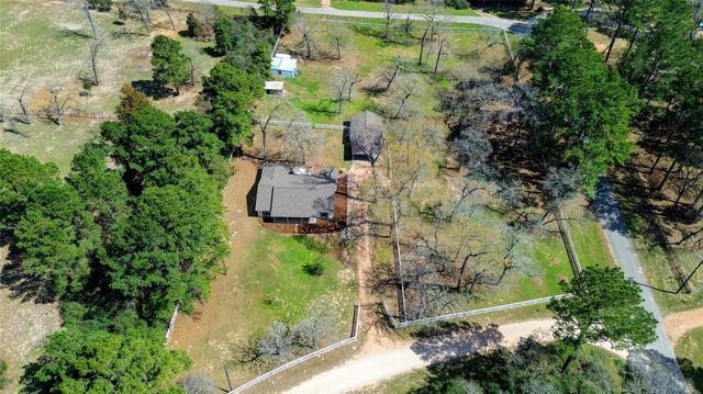 29040 East Lake, Hempstead, TX 77445