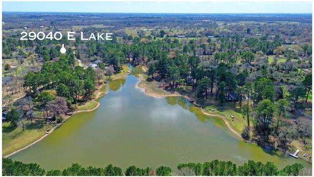 29040 East Lake, Hempstead, TX 77445