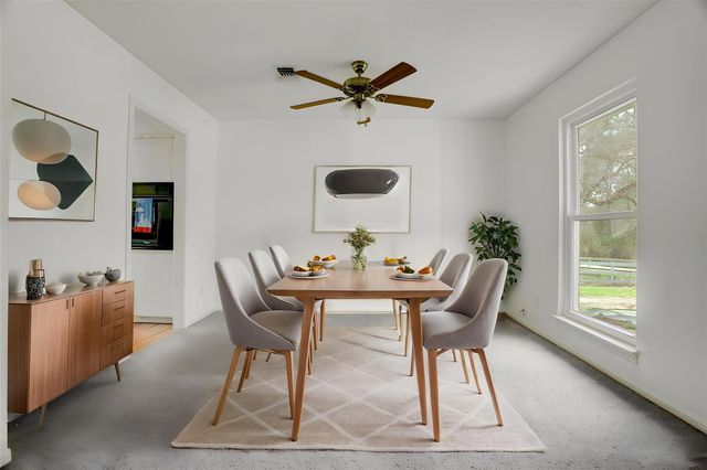 29040 East Lake, Hempstead, TX 77445