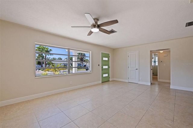 233 45TH AVENUE, St Pete Beach, FL 33706