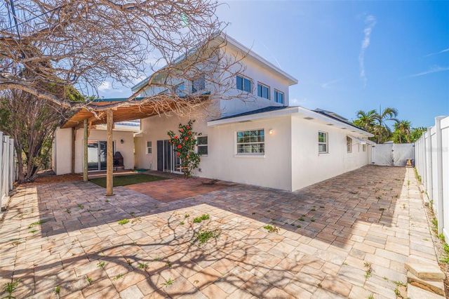 233 45TH AVENUE, St Pete Beach, FL 33706