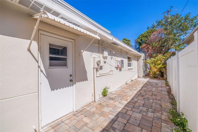 233 45TH AVENUE, St Pete Beach, FL 33706