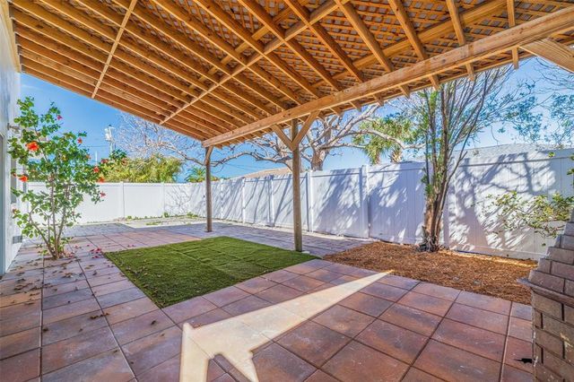 233 45TH AVENUE, St Pete Beach, FL 33706