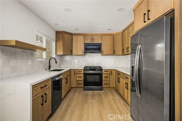 2565 Santa Ana Ave 5, Costa Mesa, CA 92627